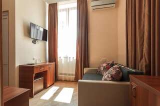 Отель Heyvany Тбилиси Семейный номер-3